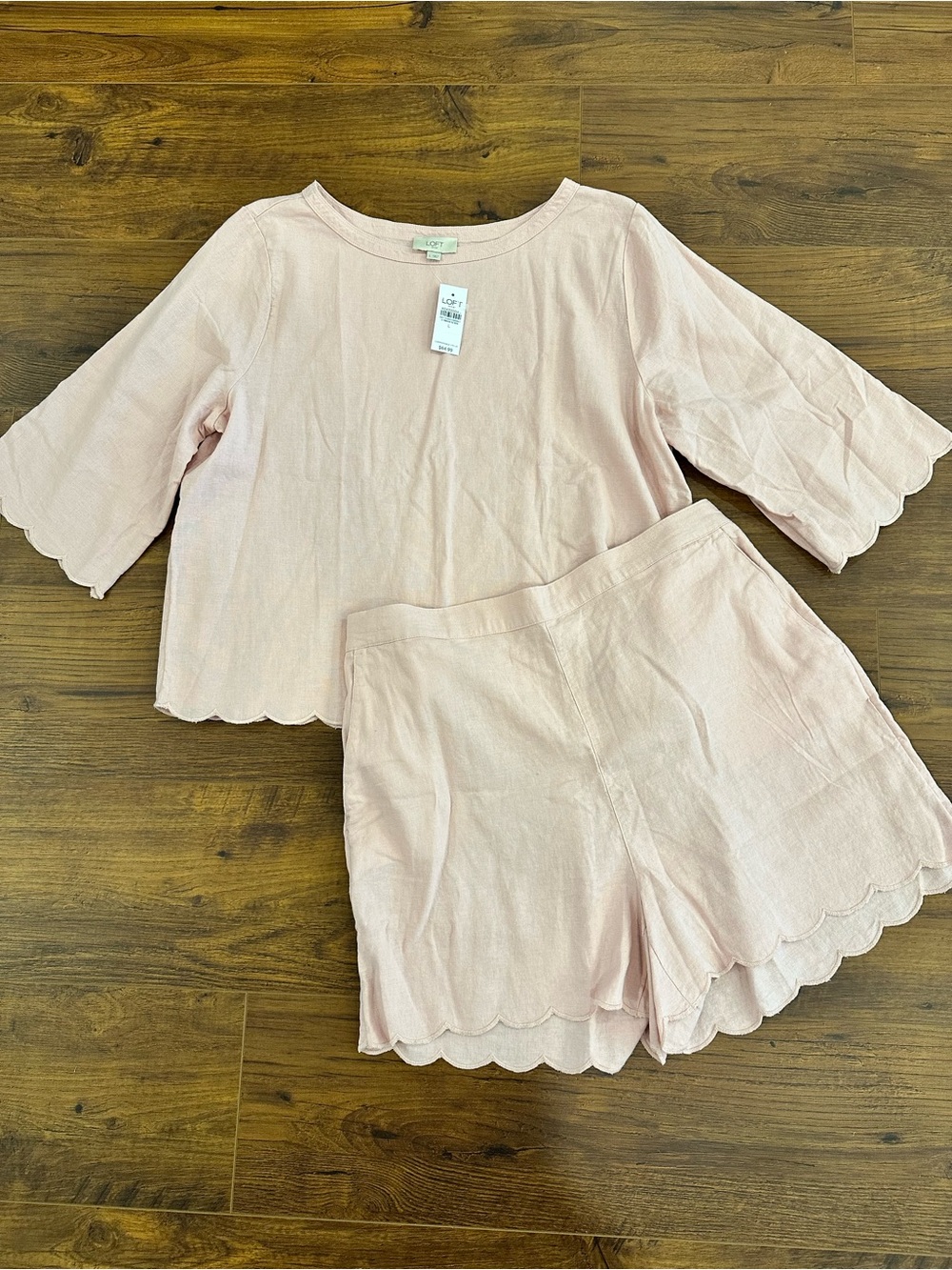 LOFT Blush Scalloped-Hem Womens Shorts